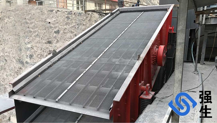 三層振動篩.jpg 三層振動篩.jpg