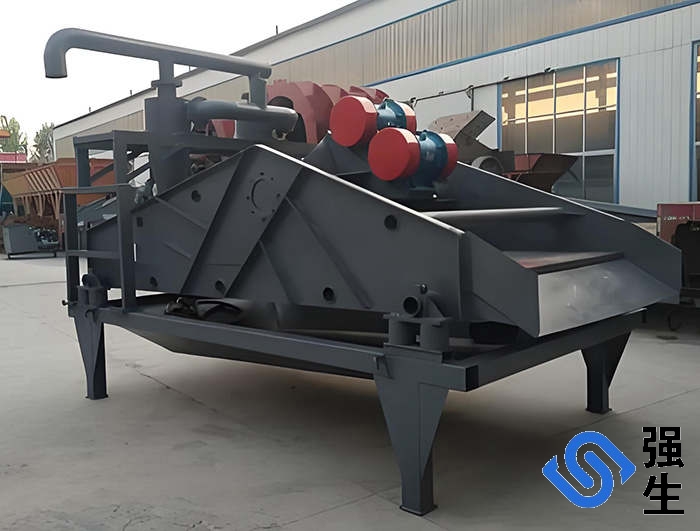 洗砂生產(chǎn)線中的脫水篩 洗砂生產(chǎn)線中的脫水篩